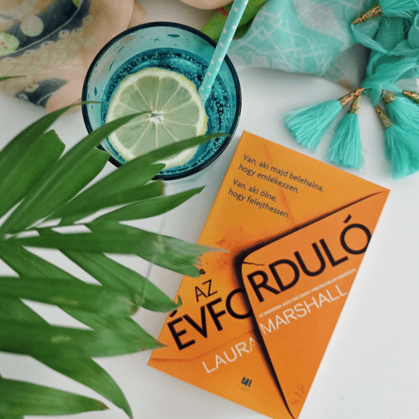 az-evfordulo-laura-marshall